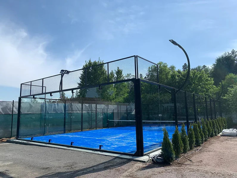 Padeliväljakud Tartus: hinnad ja tingimused aastal 2026