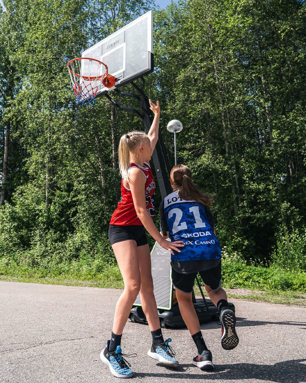 COURT PREMIUM PORTABLE BASKETBALL HOOP MOBIILNE KORVPALLILAUD