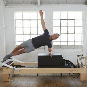 Align-Pilates M8-Pro Maple Wood Pilates Reformer koos pingiga - Trenniekspert